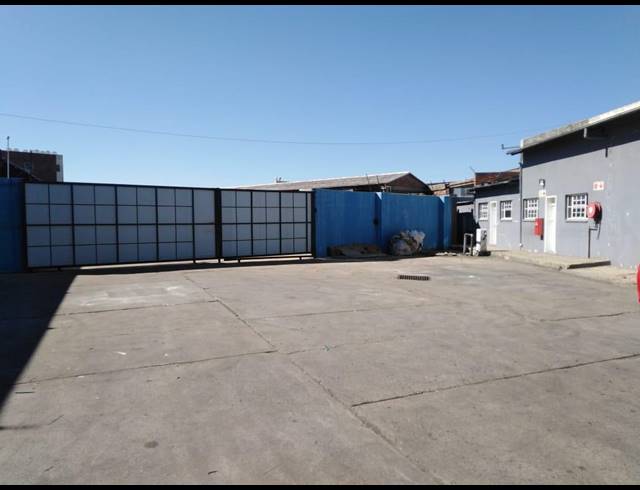 5,300M² WAREHOUSE FOR SALE IN TROJAN